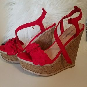 Shoe dazzle wedges